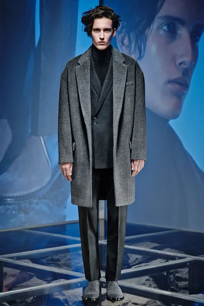 Look 1
